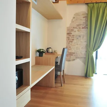 Nuova Filanda And ולדוביאדנה